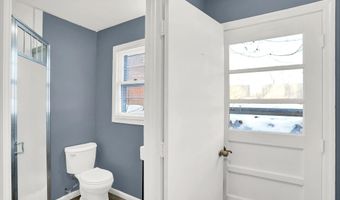 826 Yorkshire Rd, Anderson, IN 46012