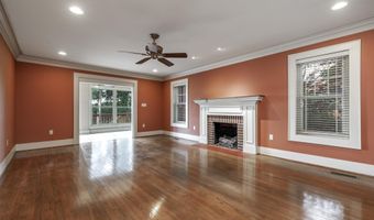 312 Riverside Dr, Arkadelphia, AR 71923