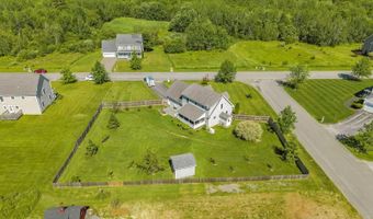 174 Rolling Meadow Dr, Bangor, ME 04401