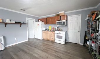 2115 Blackshear, Baxley, GA 31513