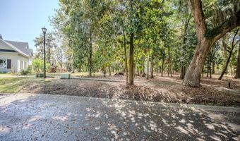 133 Fiveoaks Cir, Beaufort, SC 29902