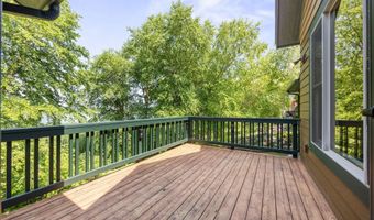 11668 E Laketowne Dr, Albertville, MN 55301