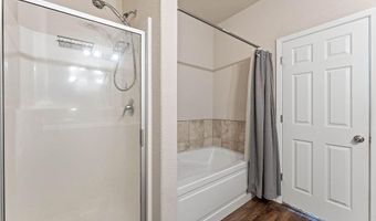 7004 SW Chalkstone Rd, Bentonville, AR 72713
