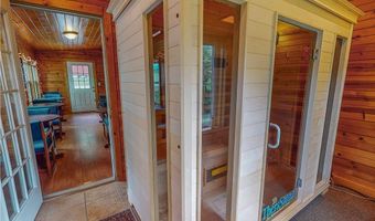 5696 Steubenville Rd SE, Amsterdam, OH 43903