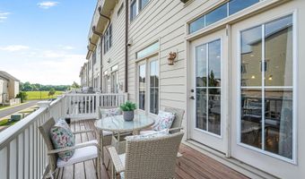 44713 PLYMPTON Sq, Ashburn, VA 20147