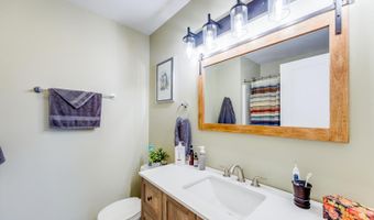 11462 Four Seasons Dr, Batesville, IN 47006