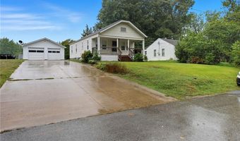 2935 NE Walnut Rd, Avondale, MO 64117