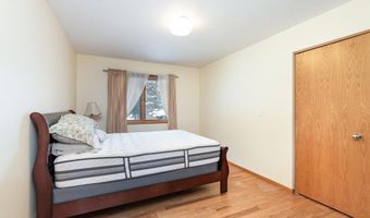 5390 Pheasant Ct, Alma, MI 48801