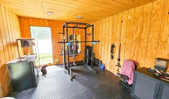 14 Helen St, Auburn, ME 04210