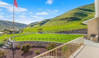 11056 Snake River Rd, Asotin, WA 99402