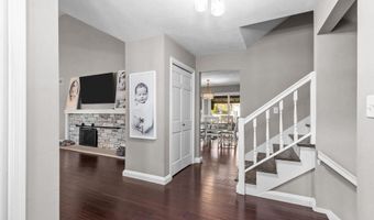 11 HILLTOP Ct, Appleton, WI 54914