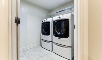 953 HARRISON Cir, Alexandria, VA 22304