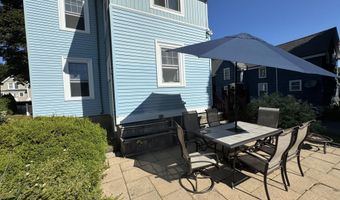 104 7th St, Bangor, ME 04401