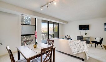 1016 S WAYNE St 406, Arlington, VA 22204