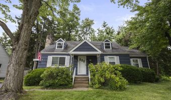 237 Maple Dr, Columbus, OH 43228