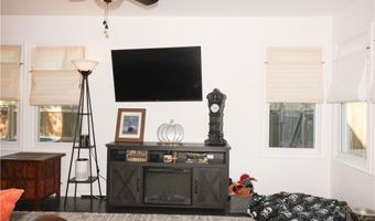 218 S 8th St, Aransas Pass, TX 78336