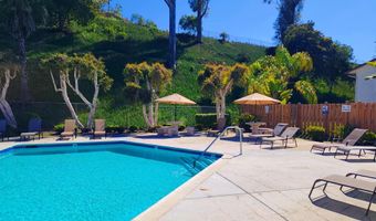 8293 ECHO DELL Rd, San Diego, CA 92119