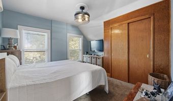 207 N Davis St, Anamosa, IA 52205