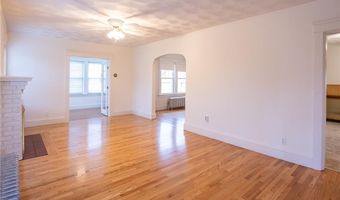 28 Rosewood Ave, Cranston, RI 02905