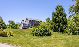 54 Flax Hill Rd, Brookfield, CT 06804