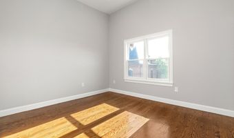 316 Princeton St 3, Boston, MA 02128