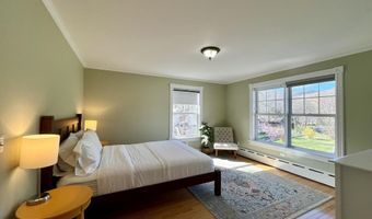 2 Mountain Ave, Bar Harbor, ME 04609
