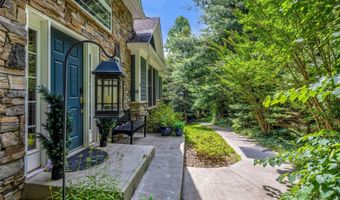 37 Gaston Mountain Rd, Asheville, NC 28806