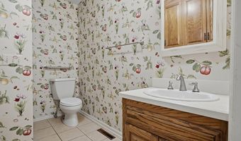 315 E College Ave, Ashburn, GA 31714