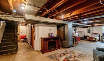 1706 N 2nd St, Atchison, KS 66002