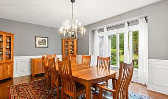9 Hubbard Rd, Amherst, NH 03031