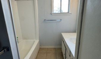 1423 S McCampbell St, Aransas Pass, TX 78336
