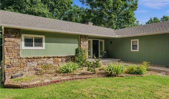 72 Elizabeth Dr, Bella Vista, AR 72715