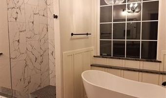 830 Magnolia Dr, Ada, OK 74820