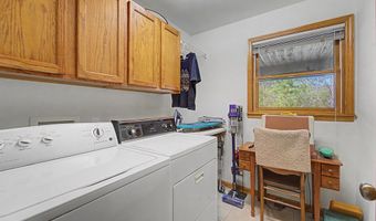 750 Double Springs Dr, Almond, NC 28702