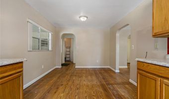 208 LAKE DALE Dr, Auburndale, FL 33823