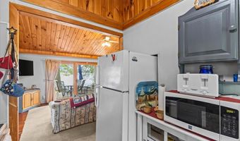 61 Bourdeau Ln S, Alburgh, VT 05440