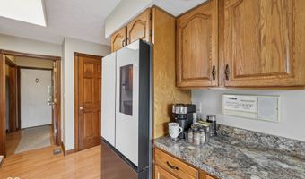 6983 White Oak Dr, Avon, IN 46123