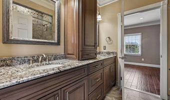 19879 MELLON Cir, Ashburn, VA 20147
