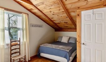 39 Bourdeau Ln N, Alburgh, VT 05440