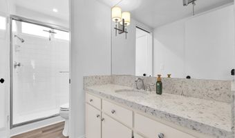 3950 United Rd, Agoura Hills, CA 91301