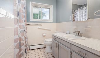 130 W Marshall St, Alma, MI 48801