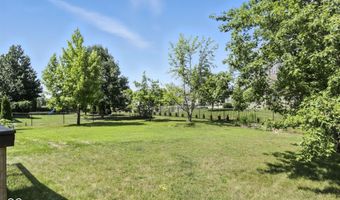 5756 Cherokee Ct, Bargersville, IN 46106