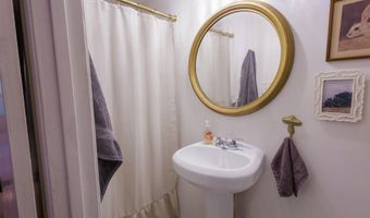 648 Willow Creek Dr, Macon, GA 31204