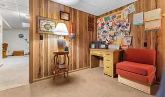 1334 W CLOVERDALE Dr, Appleton, WI 54914