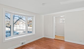 2100 27TH St S, Arlington, VA 22206