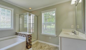 831 Vandenburg Dr, Boiling Springs, SC 29316