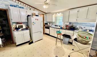 2629 Toms Creek Rd, Barboursville, WV 25504