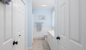 435 Old Hebron Rd, Colchester, CT 06415