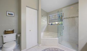 3501 Magellan Cir 635, Aventura, FL 33180