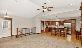 1716 2nd Ave SW, Altoona, IA 50009